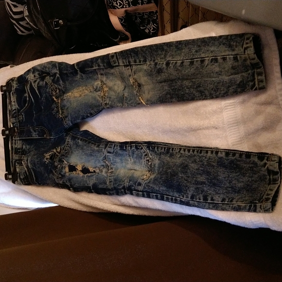 FWRD Denim - Picture 3 of 5